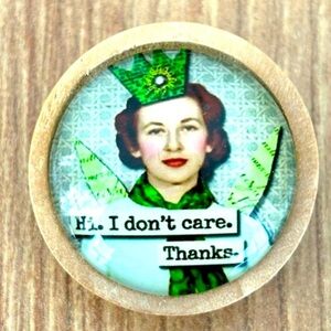 Retro Fairy 25mm Wooden Brooch – Sarcastic & Unique, Hi I Don’t Care Thanks